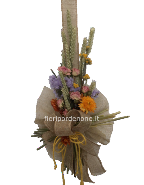 Fuoriporta con fiori essiccati